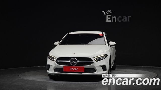 Mercedes-Benz A-Class (W177) A220 Sedan 2021 — фото 3