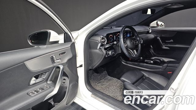 Mercedes-Benz A-Class (W177) A220 Sedan 2021 — фото 10
