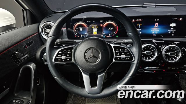 Mercedes-Benz A-Class (W177) A220 Sedan 2021 — фото 16