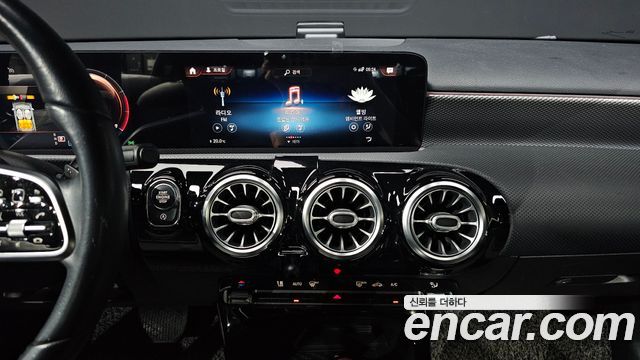 Mercedes-Benz A-Class (W177) A220 Sedan 2021 — фото 17