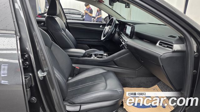 Kia K5 (III) 2.0 Prestige 2022 — фото 26