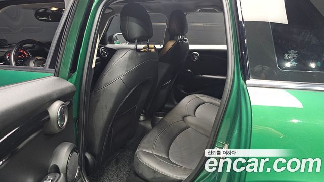 MINI Cooper S 5Door Standard 3rd 2020 — фото 16