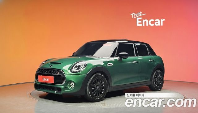 MINI Cooper S 5Door Standard 3rd
