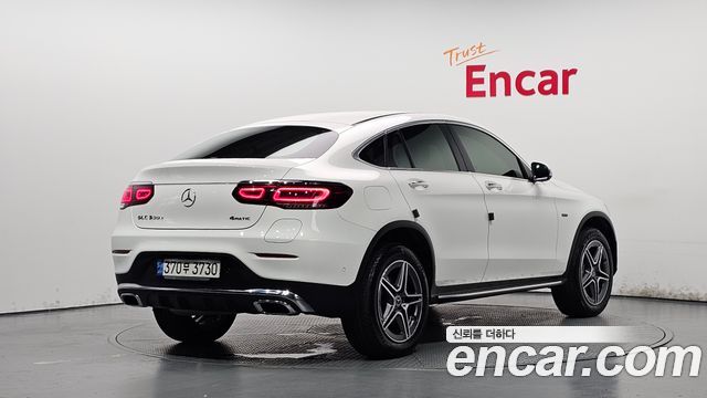 Mercedes-Benz GLC-Class (X253) GLC300e 4MATIC Coupe 2021 — фото 2