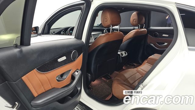 Mercedes-Benz GLC-Class (X253) GLC300e 4MATIC Coupe 2021 — фото 12