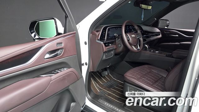 Cadillac Escalade (V) 6.2 Sports Platinum 2023 — фото 10