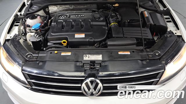 Volkswagen Jetta 2.0 TDI BlueMotion 6th 2015 — фото 6