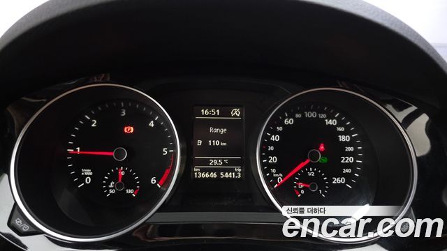 Volkswagen Jetta 2.0 TDI BlueMotion 6th 2015 — фото 8