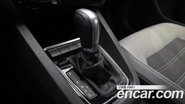 Volkswagen Jetta 2.0 TDI BlueMotion 6th 2015 — фото 9