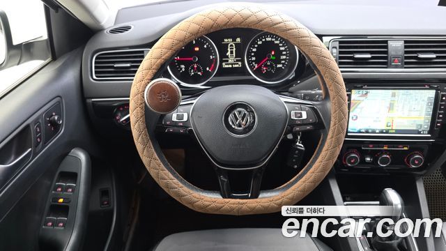 Volkswagen Jetta 2.0 TDI BlueMotion 6th 2015 — фото 13