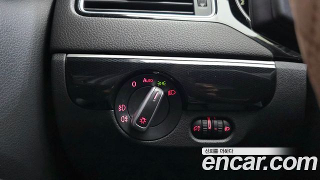 Volkswagen Jetta 2.0 TDI BlueMotion 6th 2015 — фото 16