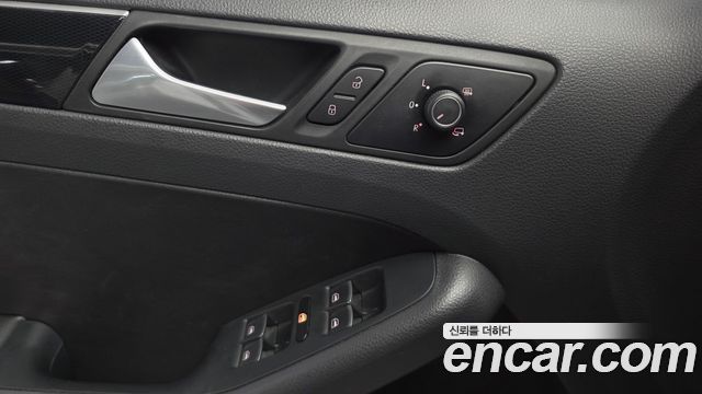 Volkswagen Jetta 2.0 TDI BlueMotion 6th 2015 — фото 17