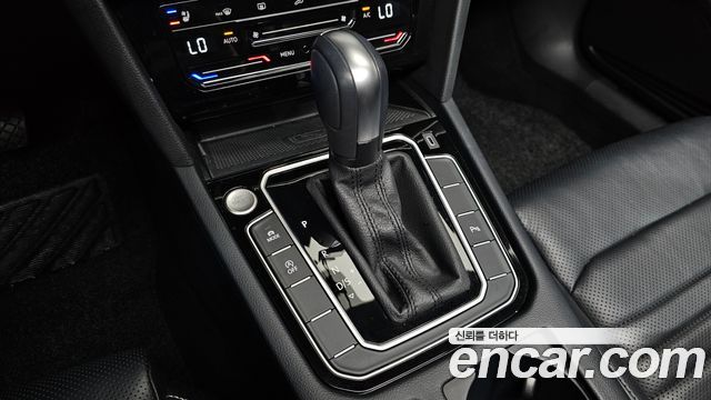Volkswagen Passat GT (B8) 2.0 TDI Prestige 2022 — фото 9