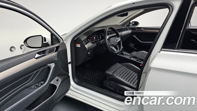 Volkswagen Passat GT (B8) 2.0 TDI Prestige 2022 — фото 10