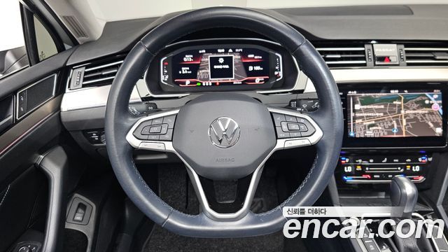 Volkswagen Passat GT (B8) 2.0 TDI Prestige 2022 — фото 13