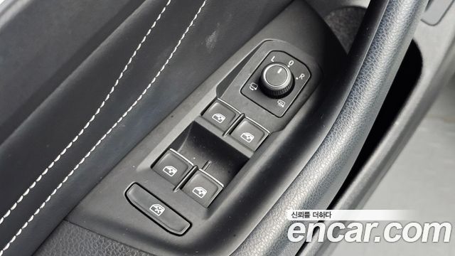 Volkswagen Passat GT (B8) 2.0 TDI Prestige 2022 — фото 31