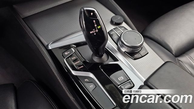 BMW 5 Series (G30) 520d xDrive M Sport Package Plus 2018 — фото 9