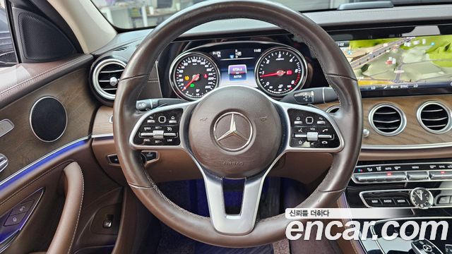 Mercedes-Benz E-Class (W213) E220d 4MATIC Exclusive 2019 — фото 16