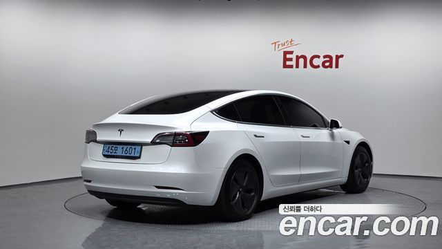 Tesla Model 3 Standard Range Plue RWD 2020 — фото 2