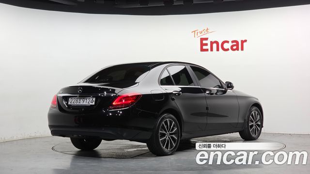 Mercedes-Benz C-Class (W205) C200 2019 — фото 2