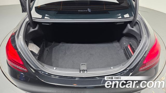 Mercedes-Benz C-Class (W205) C200 2019 — фото 24