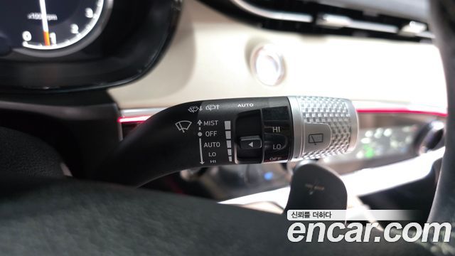Genesis GV70 2.5T Gasoline AWD 2024 — фото 36