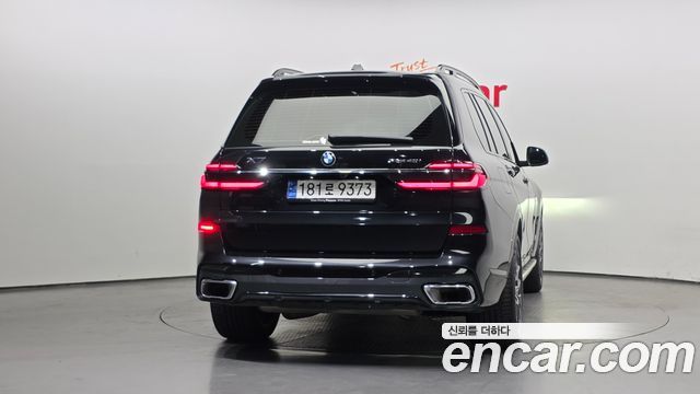 BMW X7 (G07) xDrive 40i M Sport 7STR 2024 — фото 4
