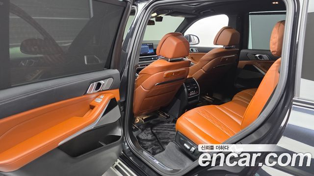 BMW X7 (G07) xDrive 40i M Sport 7STR 2024 — фото 11