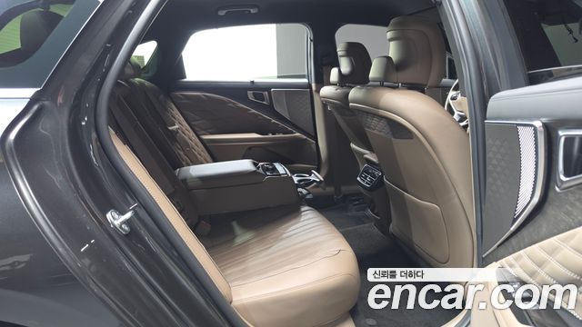 Kia K8 2.5 Gasoline 2WD Signature 2023 — фото 16