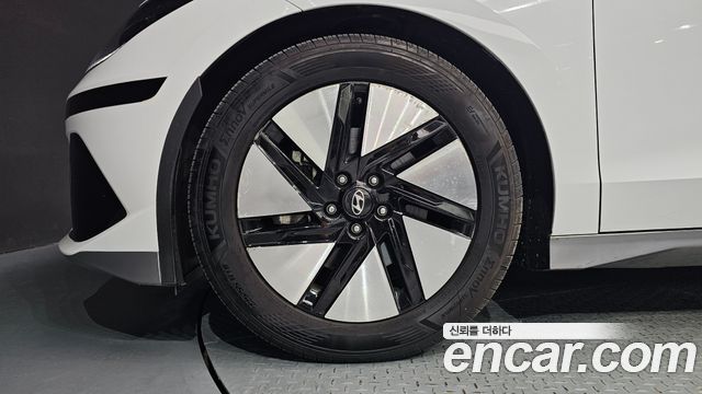 Hyundai Ioniq 6 Long Range Exclusive 2023 — фото 5