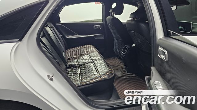 Hyundai Ioniq 6 Long Range Exclusive 2023 — фото 15