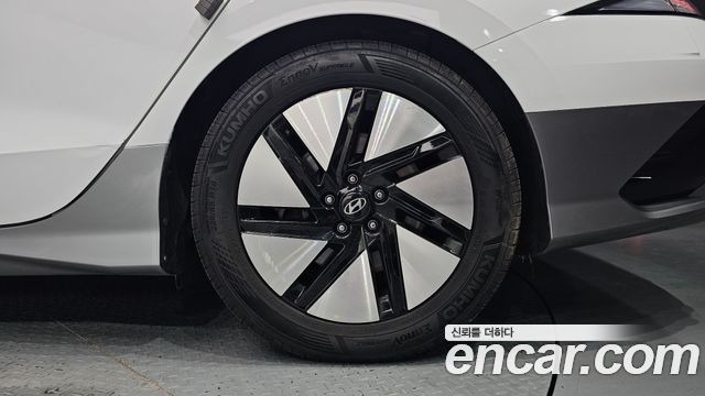 Hyundai Ioniq 6 Long Range Exclusive 2023 — фото 27