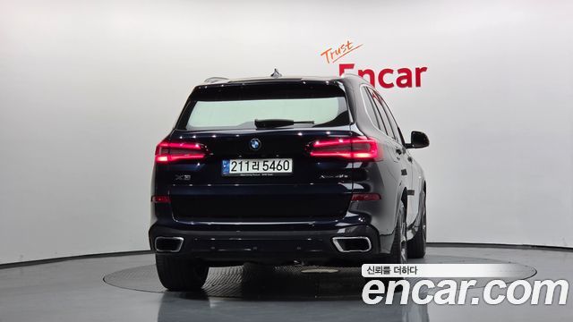 BMW X5 (G05) xDrive 45e M Sport 2021 — фото 4