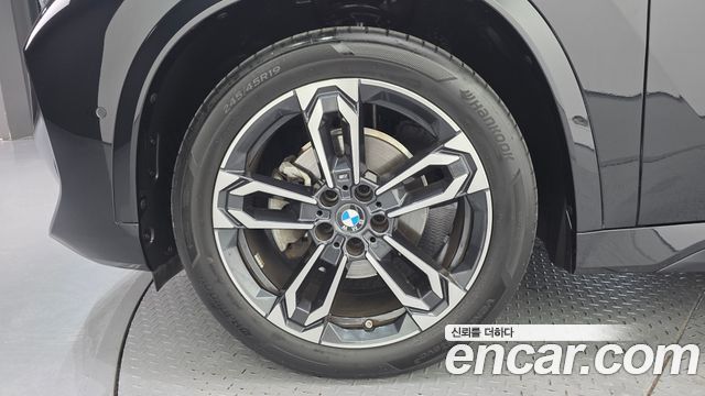 BMW X1 (U11) xDrive 20i M Sport 2025 — фото 5