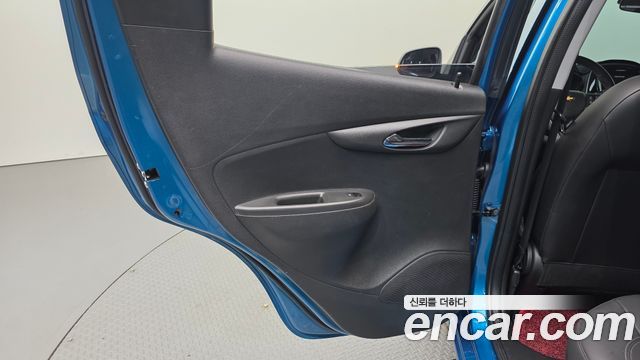 Chevrolet Spark Premier 2021 — фото 25