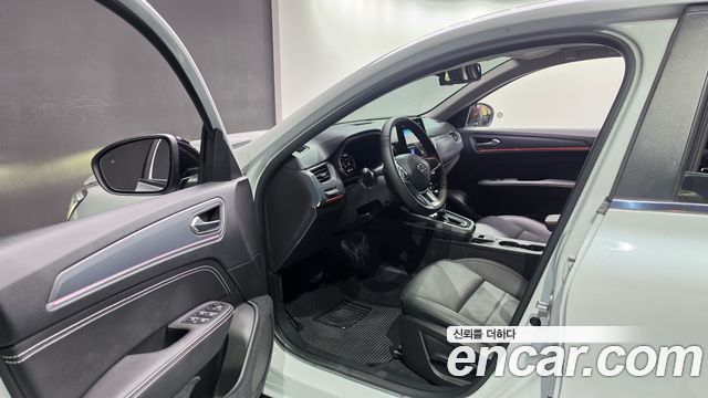 Renault Korea XM3 1.3 TCe RE Signature 2023 — фото 10