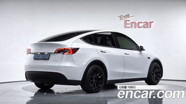 Tesla Model Y Long Range AWD 2021 — фото 2