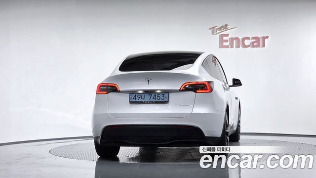 Tesla Model Y Long Range AWD 2021 — фото 4
