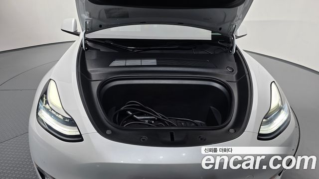 Tesla Model Y Long Range AWD 2021 — фото 6