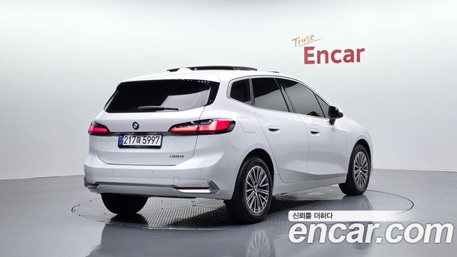 BMW 2 Series Active Tourer (U06) 220i Luxury 2025 — фото 2