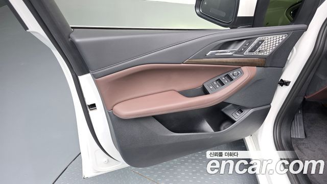 BMW 2 Series Active Tourer (U06) 220i Luxury 2025 — фото 30
