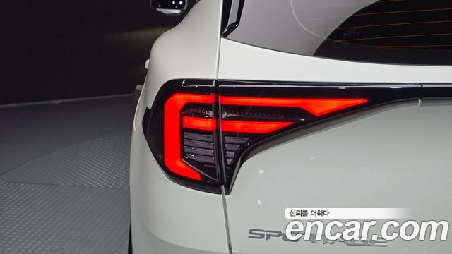 Kia Sportage Hybrid (V) HEV 1.6 2WD Signature 2025 — фото 29