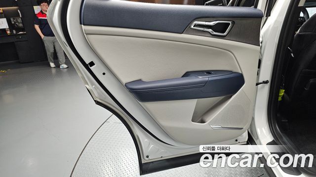 Kia Sportage Hybrid (V) HEV 1.6 2WD Signature 2025 — фото 31