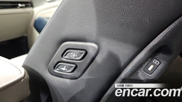 Kia Sportage Hybrid (V) HEV 1.6 2WD Signature 2025 — фото 37