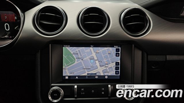 Ford Mustang Coupe 2023 — фото 16
