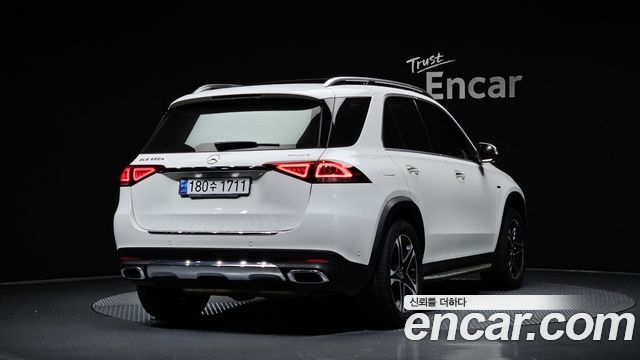 Mercedes-Benz GLE-Class (W167) GLE350e 4MATIC 2021 — фото 2
