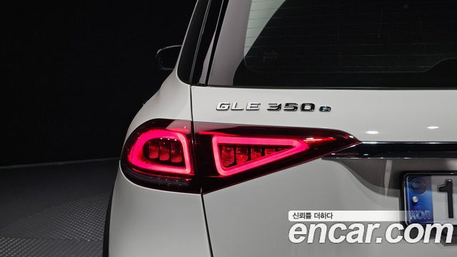 Mercedes-Benz GLE-Class (W167) GLE350e 4MATIC 2021 — фото 23