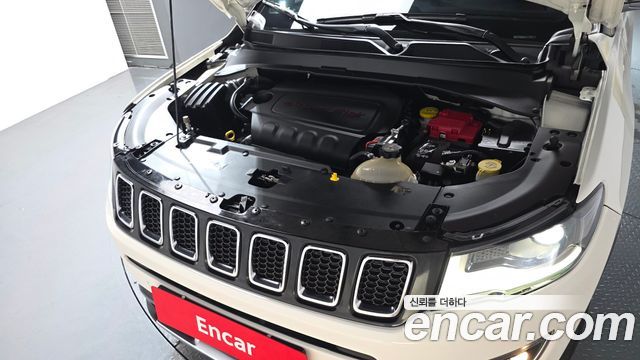 Jeep Compass (II) 2.4 limited 2WD 2021 — фото 6