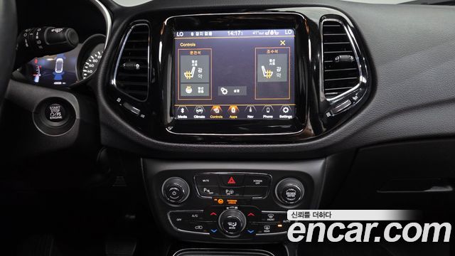 Jeep Compass (II) 2.4 limited 2WD 2021 — фото 13