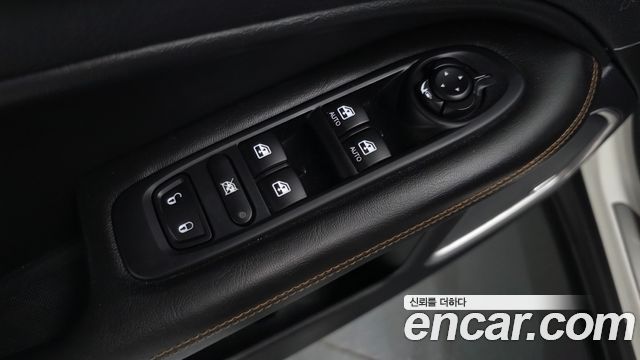 Jeep Compass (II) 2.4 limited 2WD 2021 — фото 27